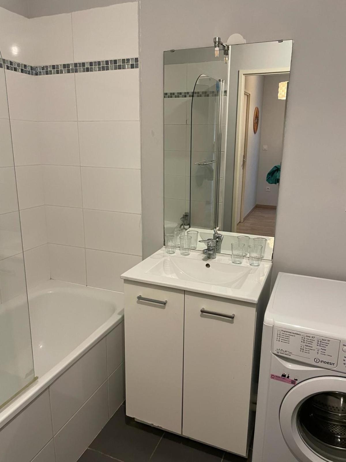 Appartement 2 Chambres Avec Terrasse Et Garage Saint-Andre-lez-Lille Dış mekan fotoğraf